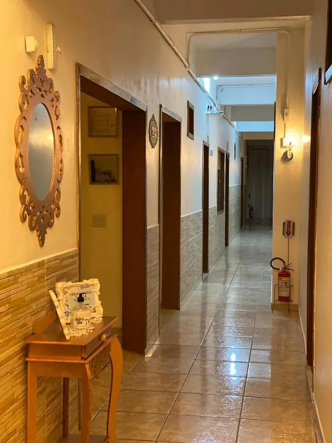 Hospedagem Economica By Bia Penha